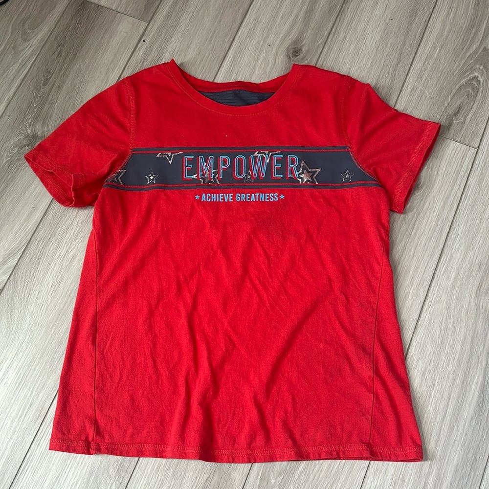 Red workout short sleeve